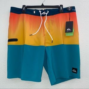Quicksilver shorts, w36, tri color, hybrid